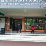 Senam Sehat Pagi MTsN 7 Jakarta, Eka Puji Wahyuni: Tumbuhkan Semangat Hidup Sehat dan Kebersamaan