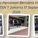 MTsN 7 Jakarta Laksanakan Upacara Penaikan Bendera Merah Putih dengan Khidmat